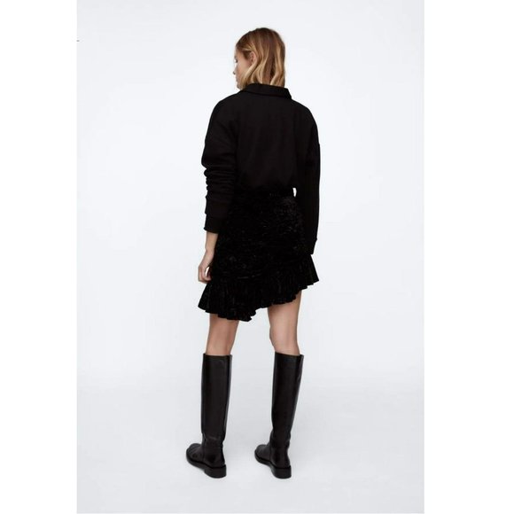 NWT ZARA High-Waist Velvet Asymmetrical Mini Skirt - Picture 2 of 9